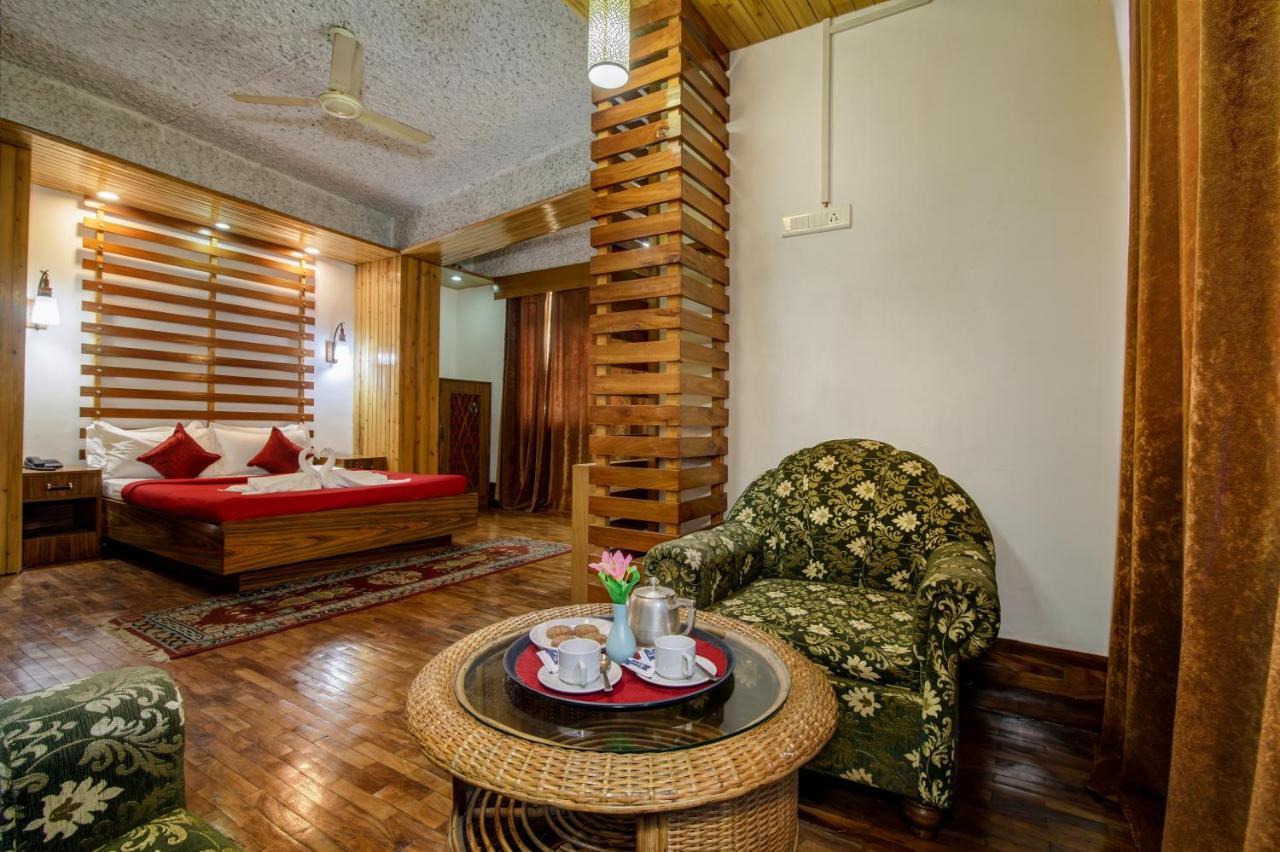Montis Soyang Premium Heritage Hotel Gangtok Exterior photo